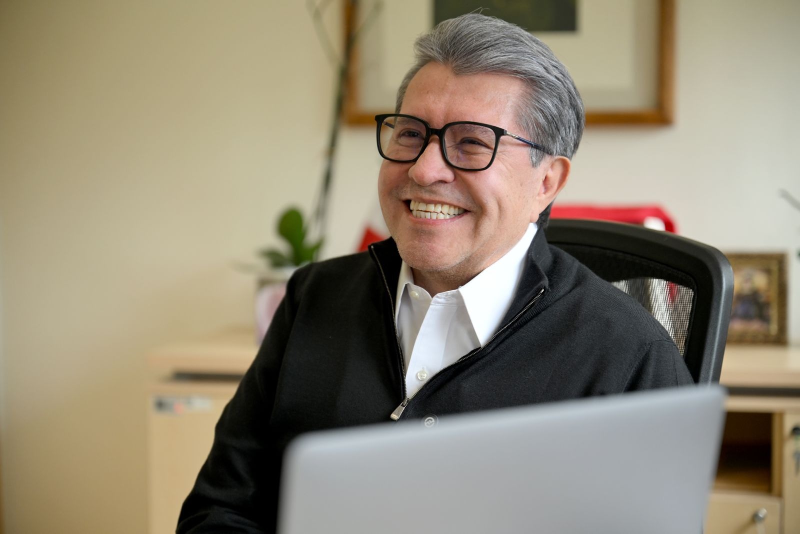 Impulsará Morena declarar el 10 de abril de cada año como “Día Nacional del Huapango”, informa Ricardo Monreal Impulsará Morena declarar el 10 de abril de cada año como “Día Nacional del Huapango”, informa Ricardo Monreal