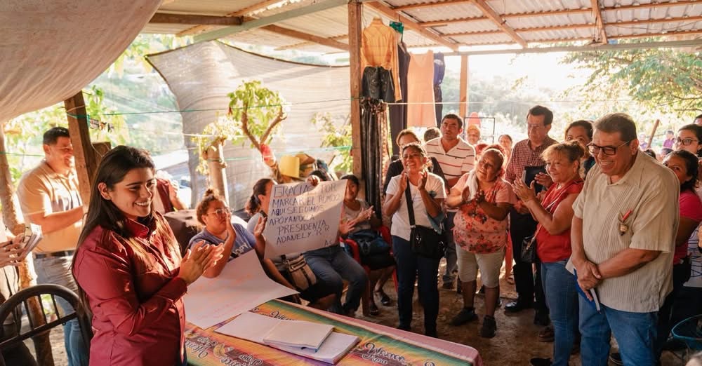 Alcaldesa de Poza Rica escucha demandas en Montecristo