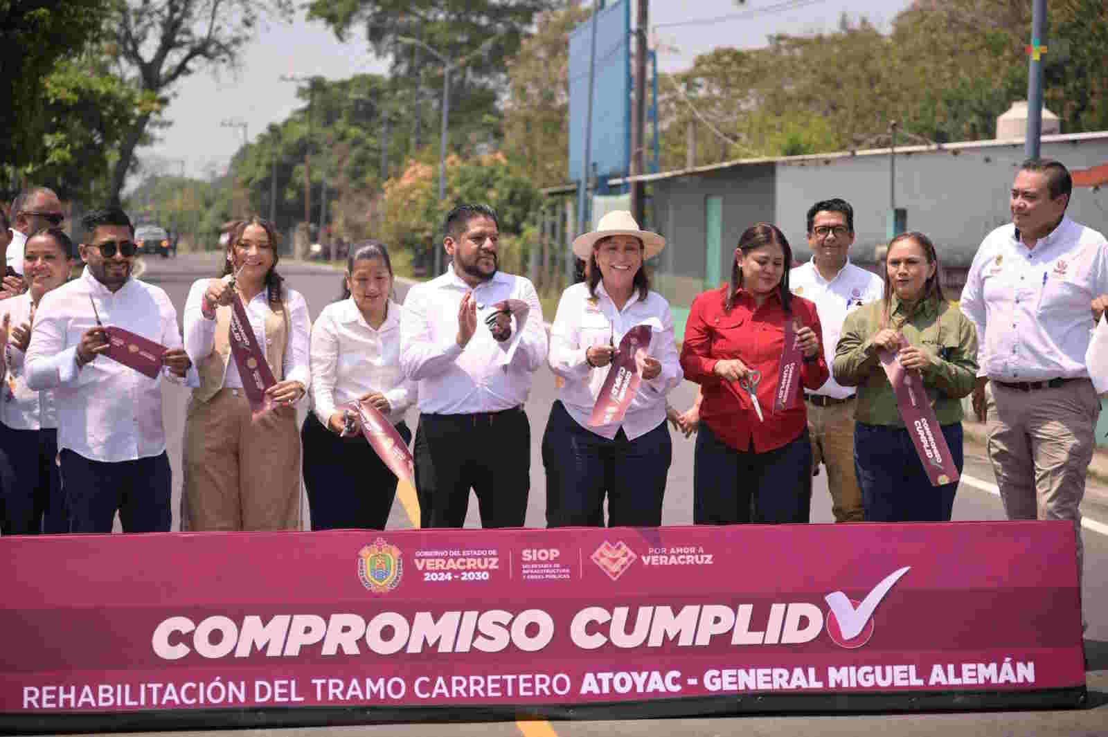 La Cuarta Transformación llega con hechos a Atoyac: Rocío NahleXalapa, Veracruz, México, a sábado 25 de abril de 2026 La Cuarta Transformación llega con hechos a Atoyac: Rocío NahleXalapa, Veracruz, México, a sábado 25 de abril de 2026