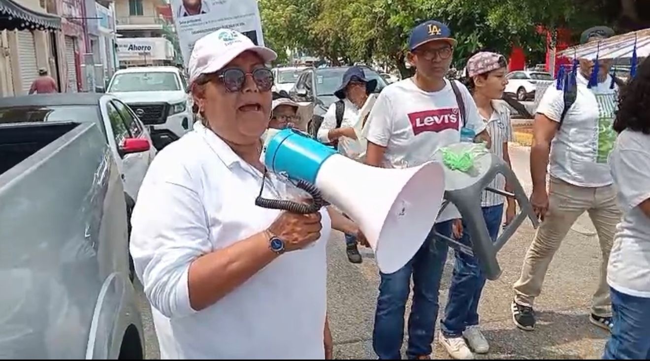 Madres buscadoras convierten el 10 de mayo en jornada de protesta y exigencia en Coatzacoalcos Madres buscadoras convierten el 10 de mayo en jornada de protesta y exigencia en Coatzacoalcos