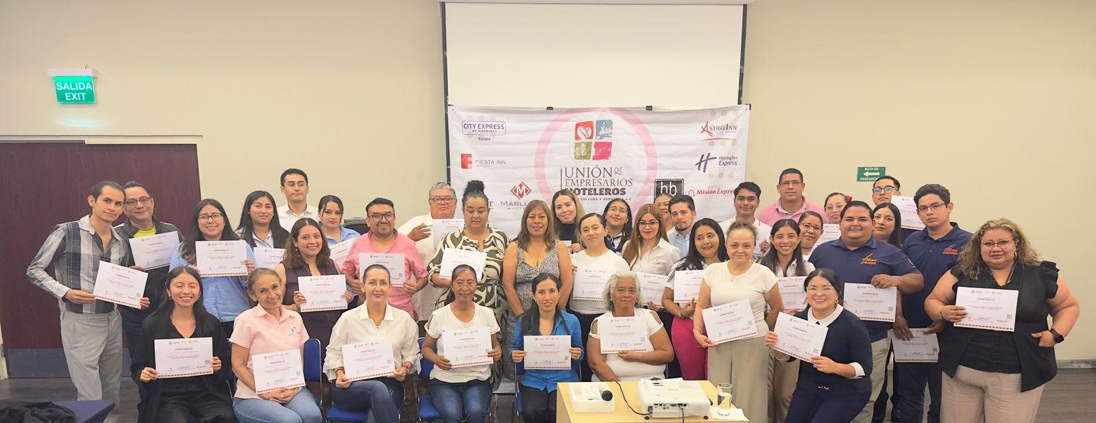 Reciben sector hotelero de Xalapa capacitación en liderazgo y atención turística Reciben sector hotelero de Xalapa capacitación en liderazgo y atención turística