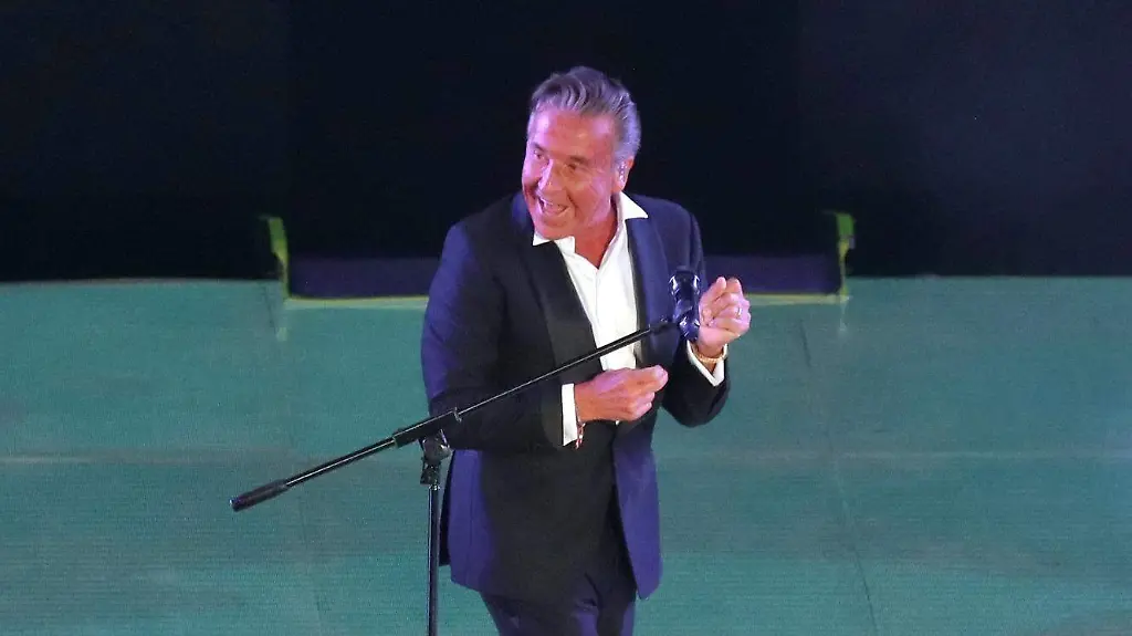 Ricardo Montaner dará un show más de despedida en CDMX Ricardo Montaner dará un show más de despedida en CDMX