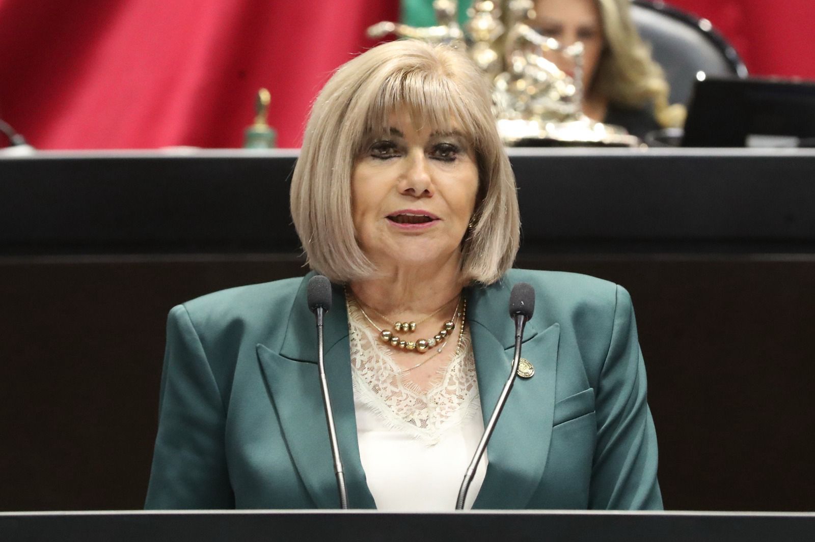 Proponen eliminar el IVA en medicamentos para personas mayores de 60 años Proponen eliminar el IVA en medicamentos para personas mayores de 60 años