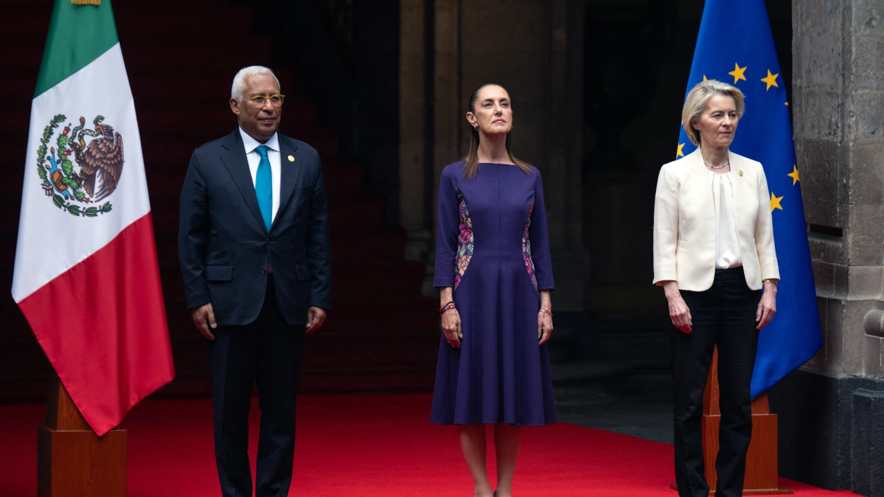 Sheinbaum da la bienvenida a delegación de la Unión Europea en Palacio Nacional Sheinbaum da la bienvenida a delegación de la Unión Europea en Palacio Nacional