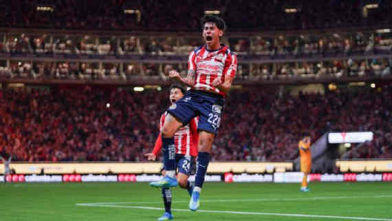 Chivas logra la hazaña ante Tigres y va a semifinales Chivas logra la hazaña ante Tigres y va a semifinales