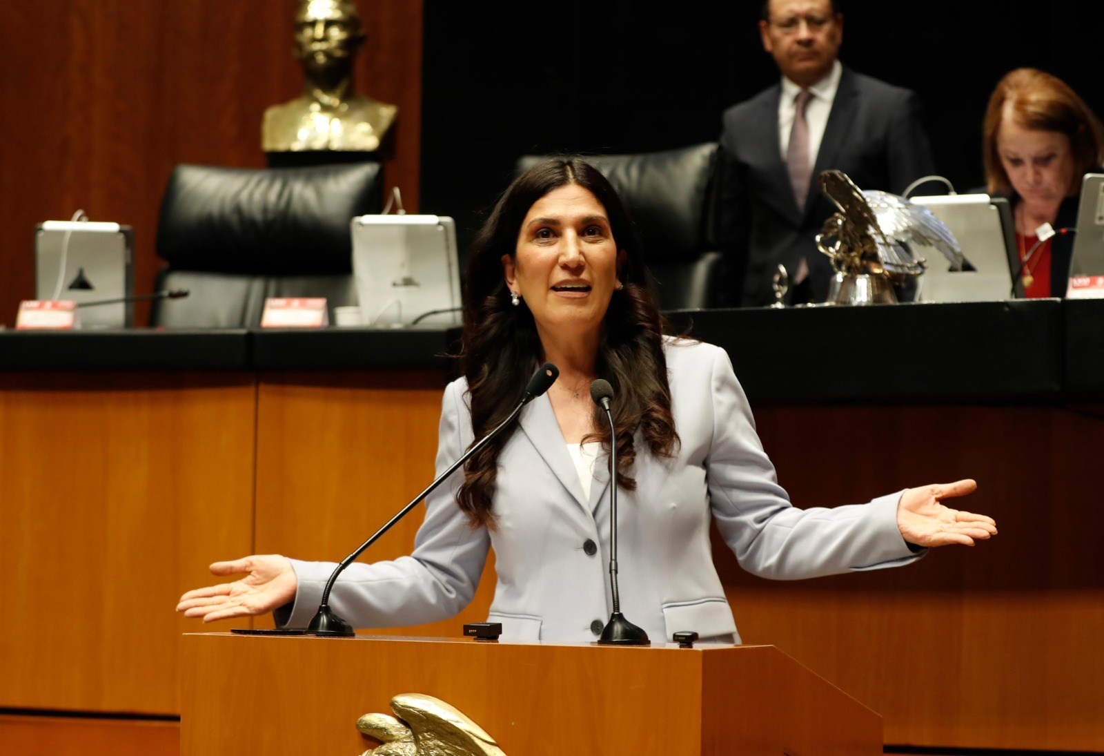 Albazo autoritario, hacer un pronunciamiento a nombre de la Comisión Permanente sin consultarlo ni votarlo: Kenia López Rabadán Albazo autoritario, hacer un pronunciamiento a nombre de la Comisión Permanente sin consultarlo ni votarlo: Kenia López Rabadán