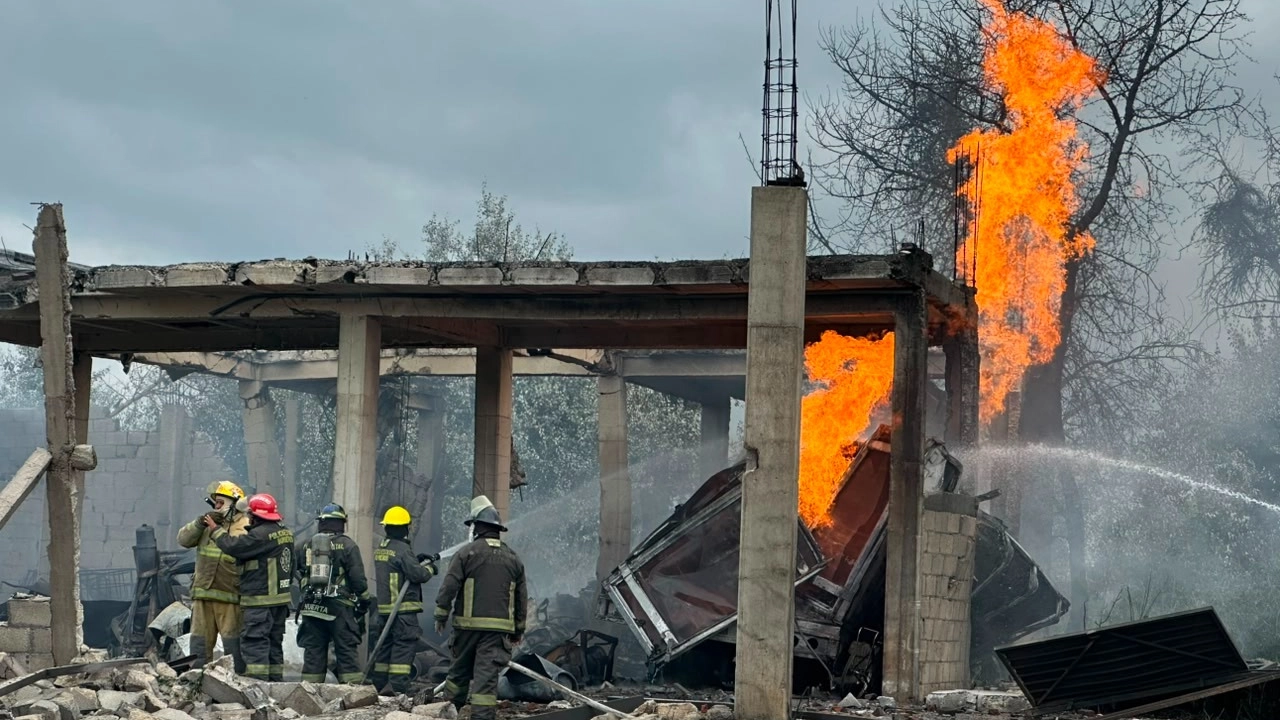 Explosión de bodega de gas LP en Tepeaca, Puebla, deja 3 heridos y obliga a evacuar a más de 2,000 personas Explosión de bodega de gas LP en Tepeaca, Puebla, deja 3 heridos y obliga a evacuar a más de 2,000 personas