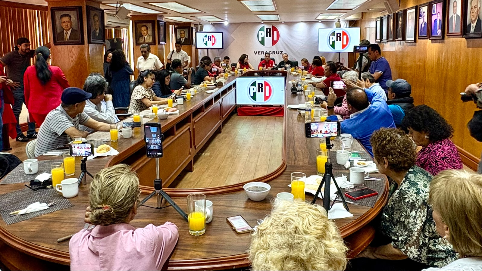 PRI veracruzano, en los huesos PRI veracruzano, en los huesos