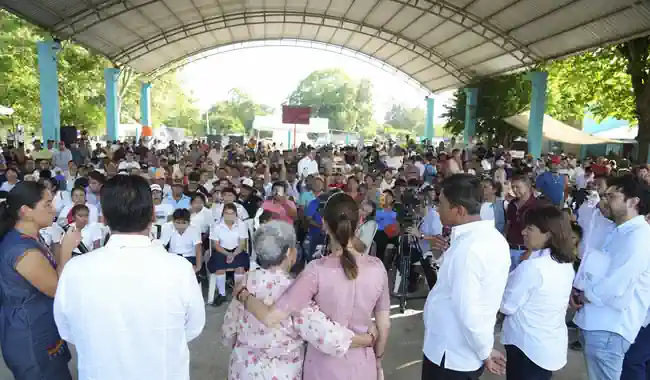 Conservar el maíz nativo es defender la soberanía alimentaria: Presidenta encabeza asamblea de “El Maíz es la Raíz”, en Pijijiapan, Chiapas“ Conservar el maíz nativo es defender la soberanía alimentaria: Presidenta encabeza asamblea de “El Maíz es la Raíz”, en Pijijiapan, Chiapas“