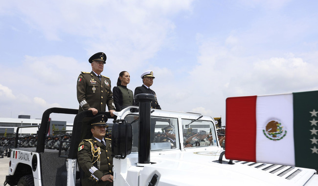 La Guardia Nacional está haciendo historia; con su compromiso los homicidios dolosos se han reducido en 46%: Presidenta en el 7° aniversario La Guardia Nacional está haciendo historia; con su compromiso los homicidios dolosos se han reducido en 46%: Presidenta en el 7° aniversario