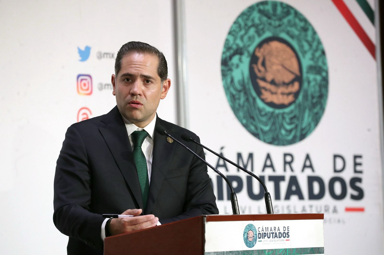 La pluralidad es lo que hace fuerte a un sistema democrático: diputado Raúl Bolaños La pluralidad es lo que hace fuerte a un sistema democrático: diputado Raúl Bolaños