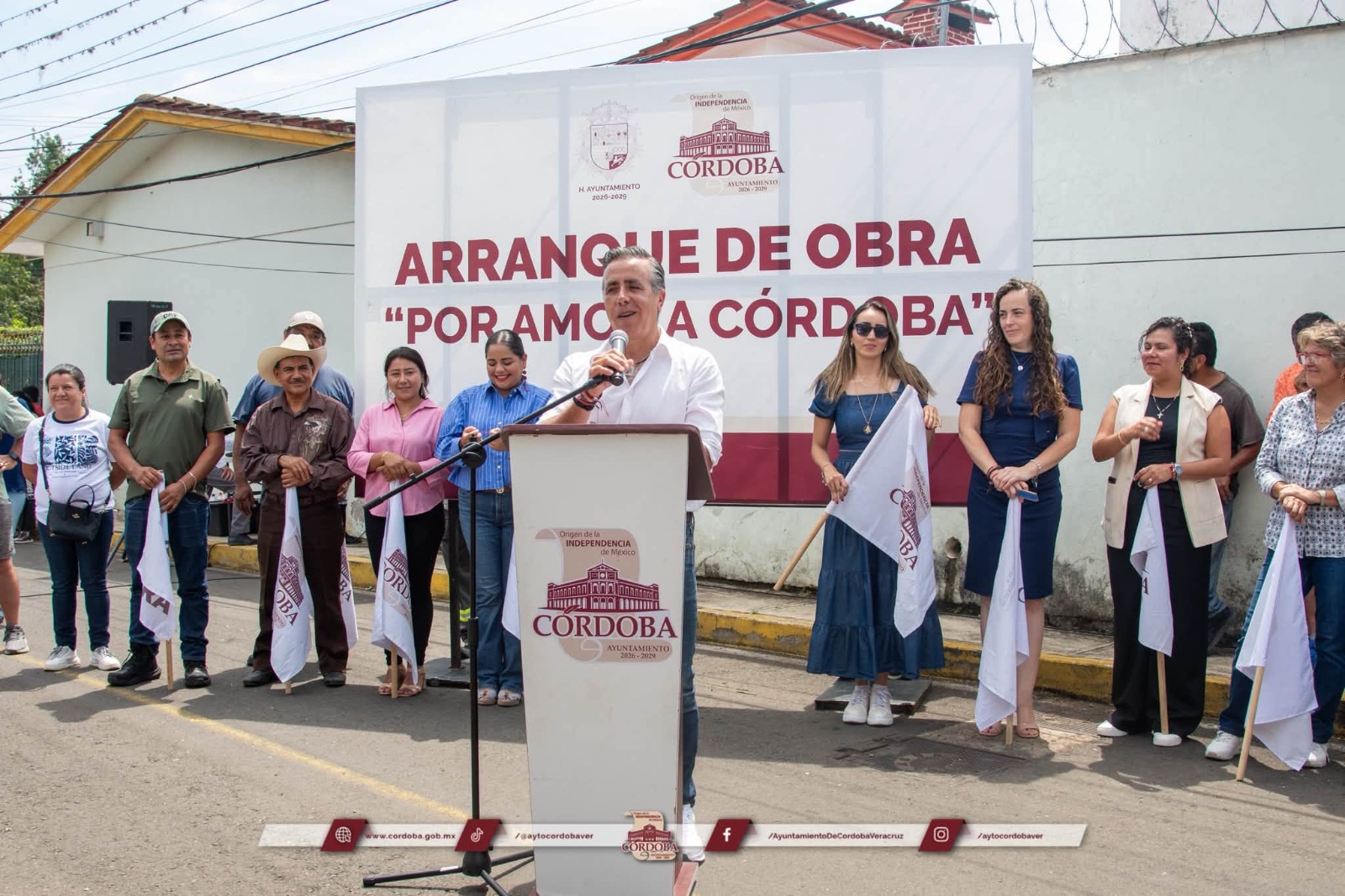 Córdoba fortalece el alumbrado público con obras en Los Filtros y la colonia Agrícola Córdoba fortalece el alumbrado público con obras en Los Filtros y la colonia Agrícola