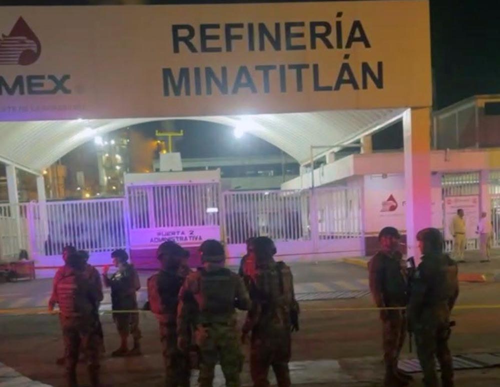 FGE inicia investigación por hechos ocurridos en la refinería de Pemex en Minatitlán FGE inicia investigación por hechos ocurridos en la refinería de Pemex en Minatitlán